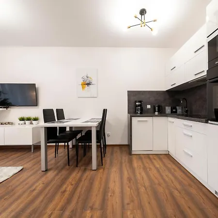 Sunny Bliss Polanki Klonowa, 350m Beach, Pool, Sauna, Gym