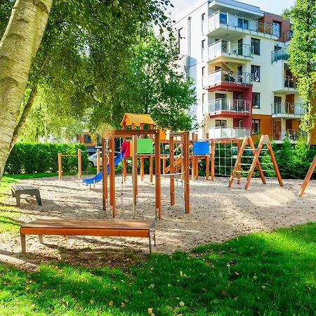Sunny Bliss Polanki Klonowa, 350m Beach, Pool, Sauna, Gym Kolobrzeg