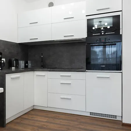 Sunny Bliss Polanki Klonowa, 350m Beach, Pool, Sauna, Gym Apartment Kolobrzeg