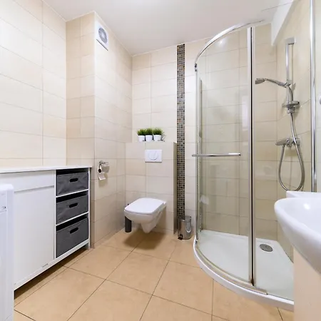 Apartment Sunny Bliss Polanki Klonowa, 350m Beach, Pool, Sauna, Gym Kolobrzeg