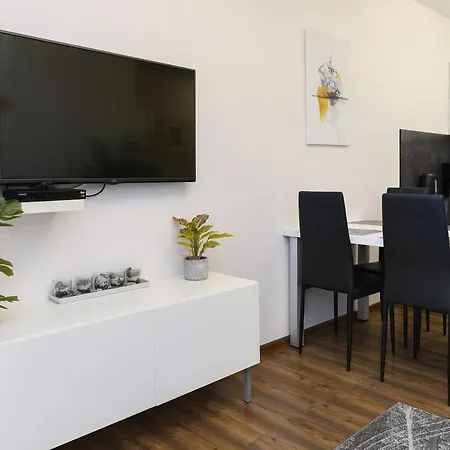 Sunny Bliss Polanki Klonowa, 350m Beach, Pool, Sauna, Gym