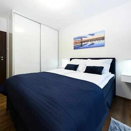 Sunny Bliss Polanki Klonowa, 350m Beach, Pool, Sauna, Gym Kolobrzeg