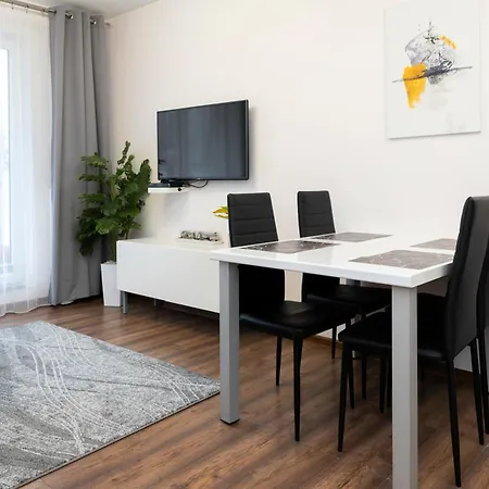 Sunny Bliss Polanki Klonowa, 350m Beach, Pool, Sauna, Gym Appartement